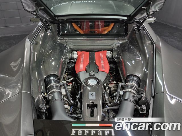 Ferrari 488 2018 — photo 13