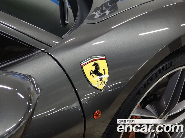 Ferrari 488 2018 — photo 15