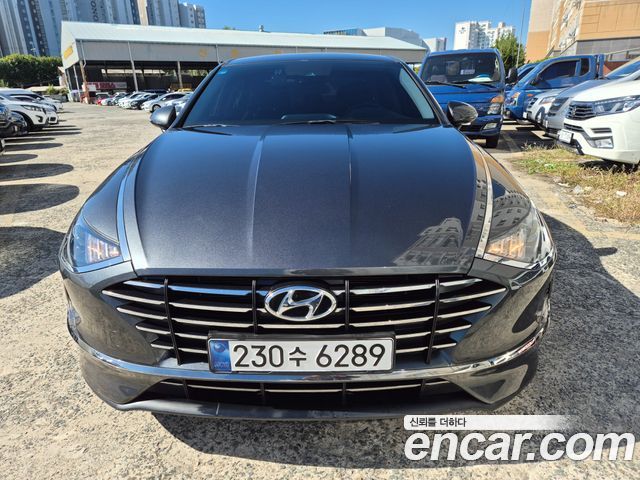 Hyundai Sonata 2022 — photo 1