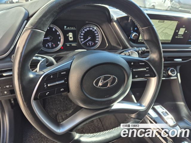 Hyundai Sonata 2022 — photo 14