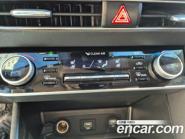 Hyundai Sonata 2022 — photo 16