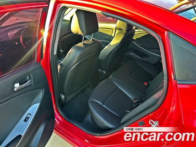 Hyundai Accent 2016 — photo 9