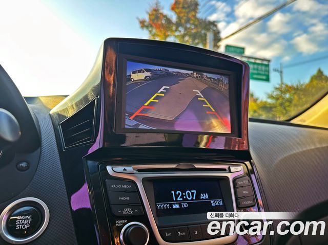 Hyundai Accent 2016 — photo 18