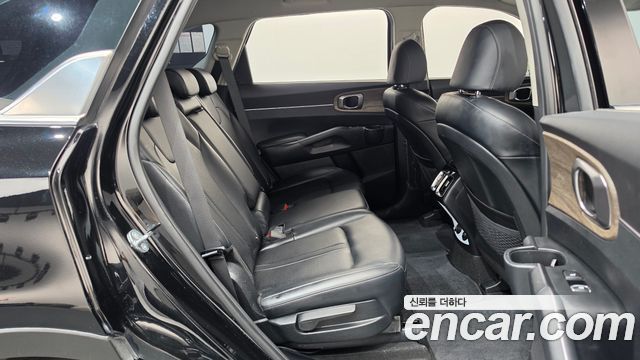 Kia Sorento 2023 — photo 17