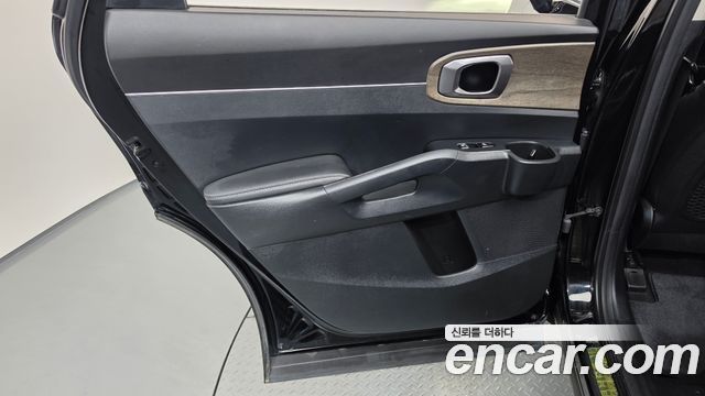 Kia Sorento 2023 — photo 15
