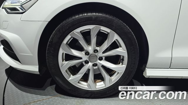 Audi A6 2018 — photo 5