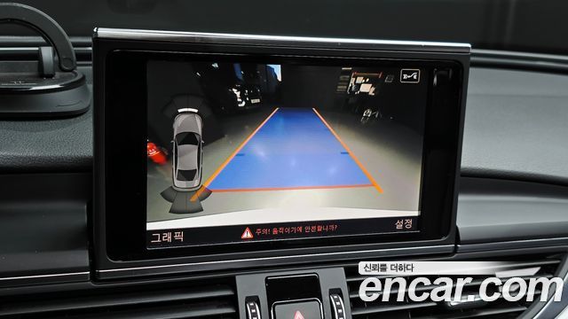 Audi A6 2018 — photo 17