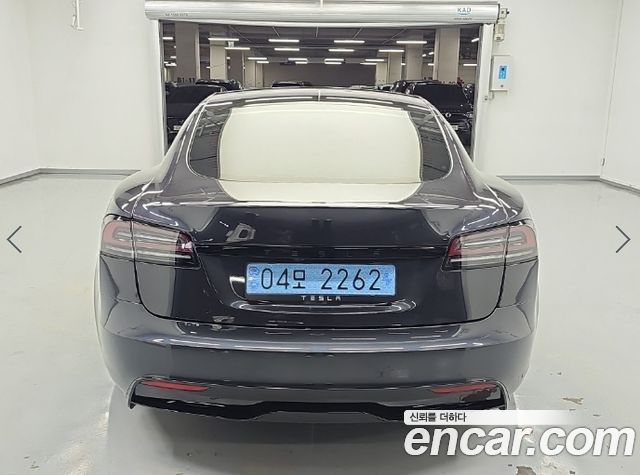 Tesla Model S 2026 — photo 3