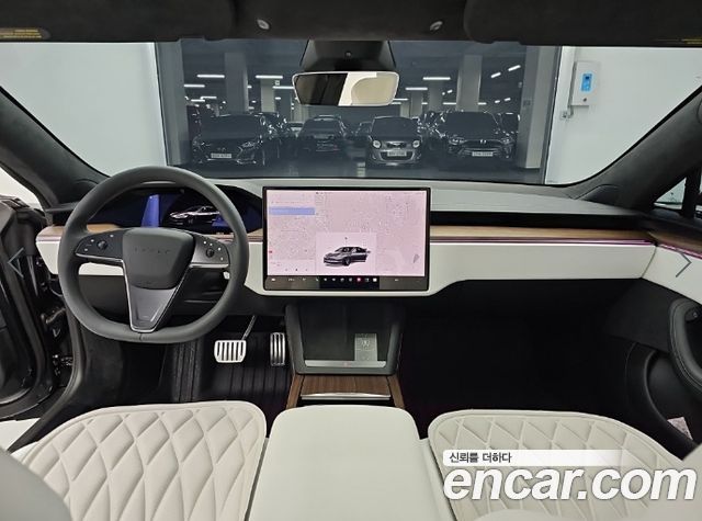 Tesla Model S 2026 — photo 8