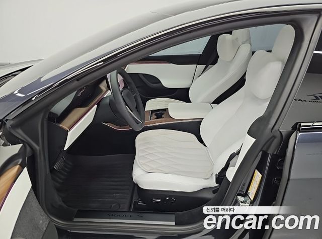 Tesla Model S 2026 — photo 12