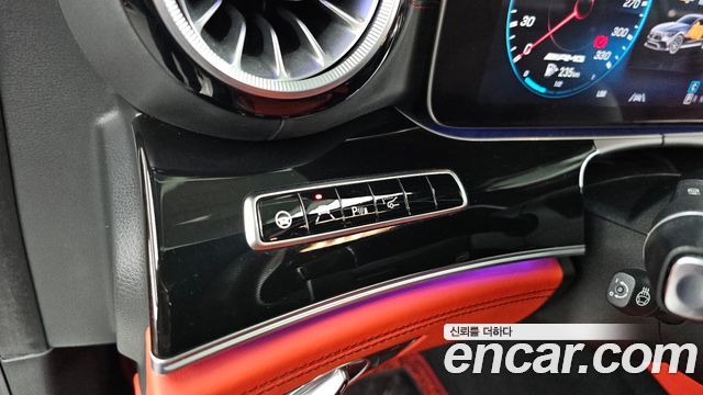 Mercedes-Benz AMG GT 2020 — photo 30