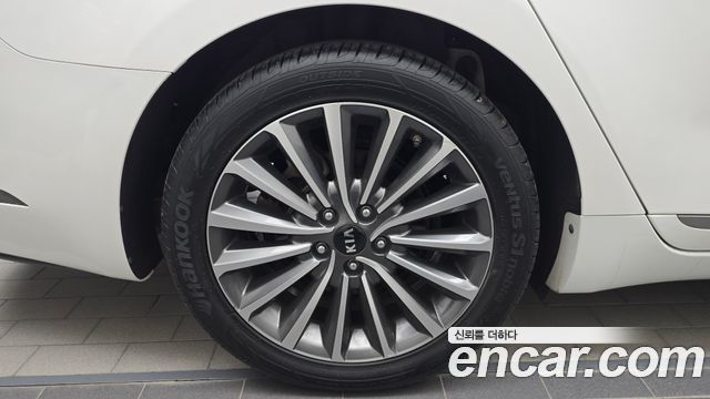 Kia K7 2018 — photo 5