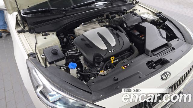 Kia K7 2018 — photo 6