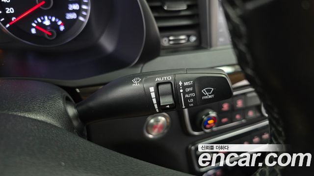 Kia K7 2018 — photo 16