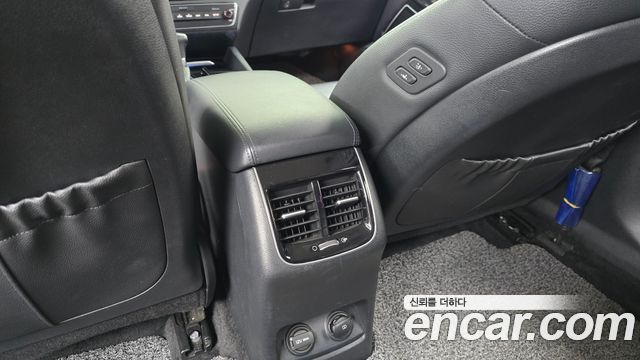 Kia K7 2018 — photo 19