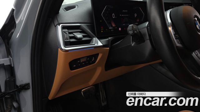 BMW 3-Series 2024 — photo 19