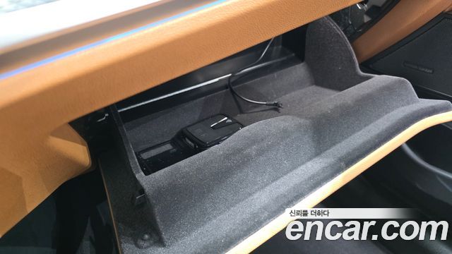 BMW 3-Series 2024 — photo 32