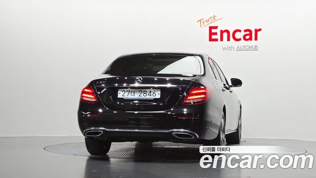 Mercedes-Benz E-Class 2019 — photo 4