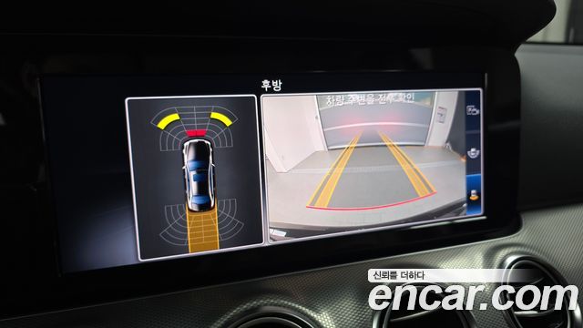 Mercedes-Benz E-Class 2019 — photo 20