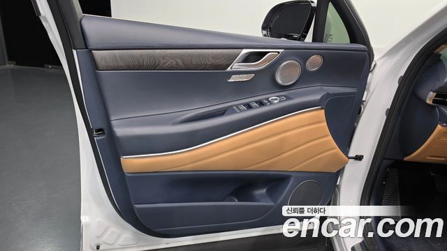 Genesis GV80 2020 — photo 14