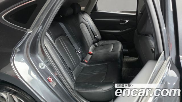 Hyundai Sonata 2021 — photo 17