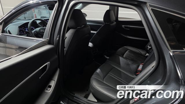 Hyundai Sonata 2021 — photo 24