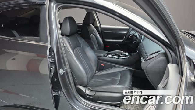 Hyundai Sonata 2021 — photo 16