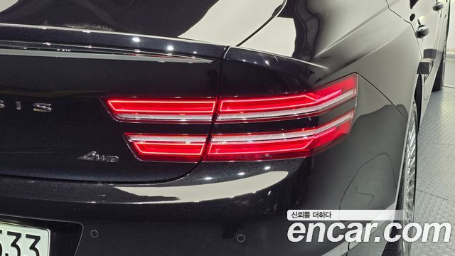 Genesis G80 2022 — photo 9