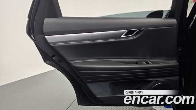 Genesis G80 2022 — photo 15