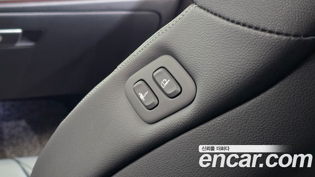 Genesis G80 2022 — photo 27
