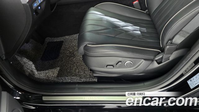 Genesis G80 2022 — photo 30