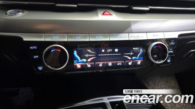 Genesis G80 2022 — photo 34