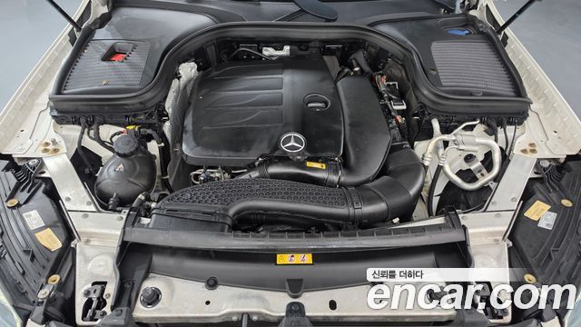 Mercedes-Benz GLC-Class 2020 — photo 6