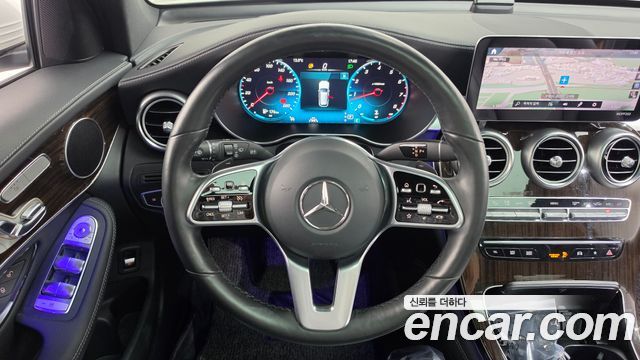 Mercedes-Benz GLC-Class 2020 — photo 19