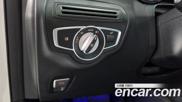 Mercedes-Benz GLC-Class 2020 — photo 29