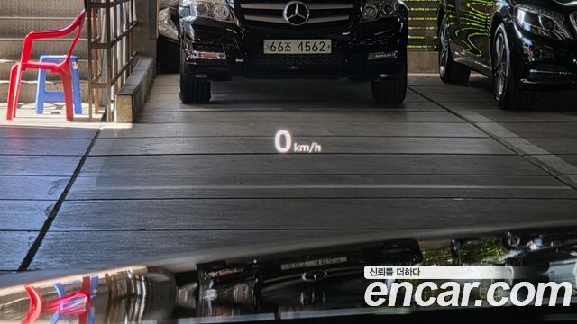 Genesis G90 2019 — photo 15