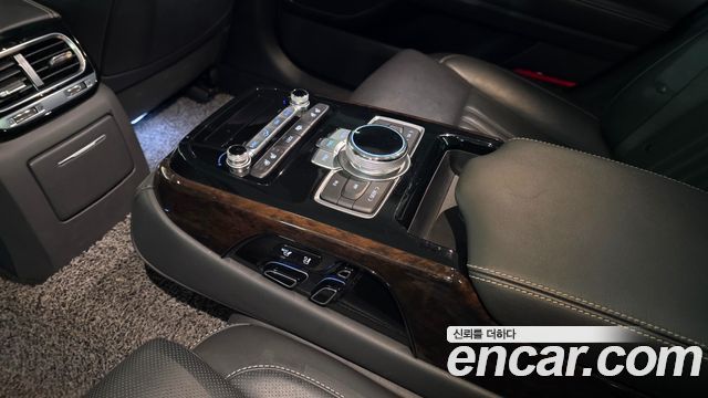 Genesis G90 2019 — photo 19