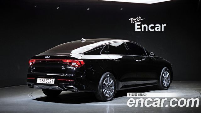 Kia K5 2023 — photo 2