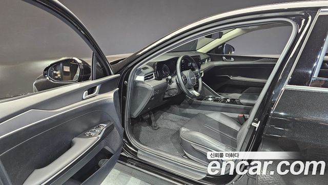 Kia K5 2023 — photo 13