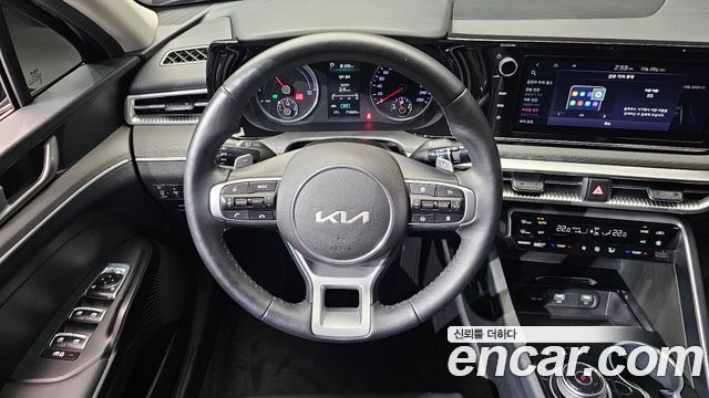 Kia K5 2023 — photo 19