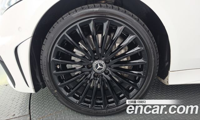 Mercedes-Benz CLS-Class 2023 — photo 5