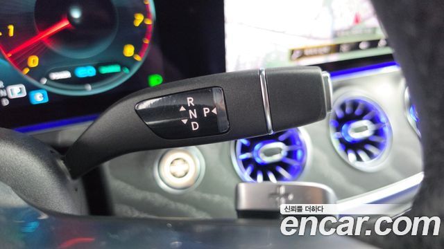 Mercedes-Benz CLS-Class 2023 — photo 12