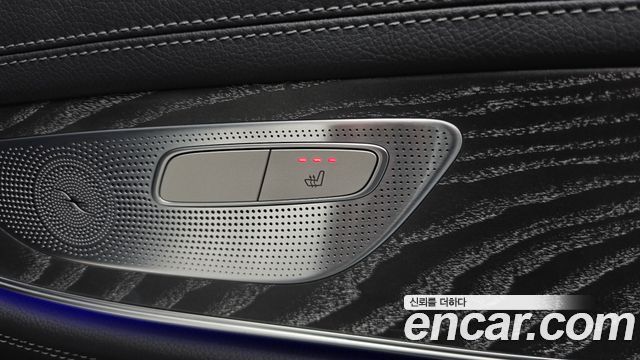 Mercedes-Benz CLS-Class 2023 — photo 35