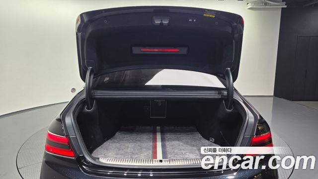 Genesis G90 2022 — photo 26