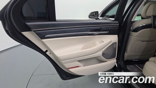 Genesis G90 2022 — photo 15