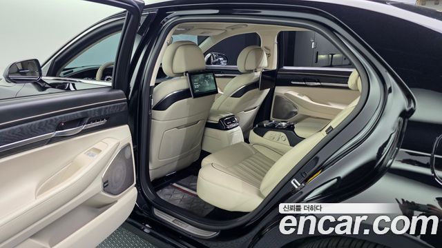 Genesis G90 2022 — photo 16