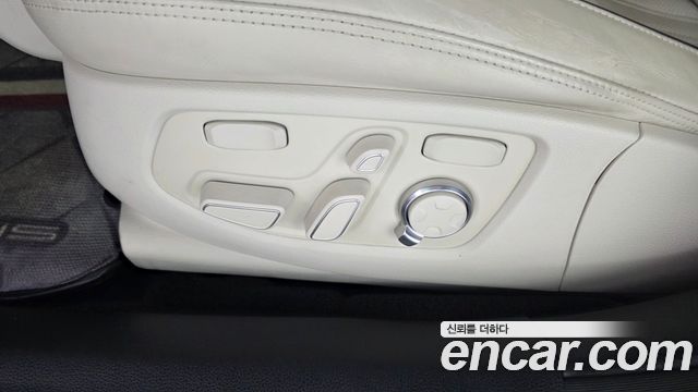 Genesis G90 2022 — photo 33