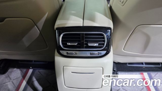 Genesis G90 2022 — photo 39