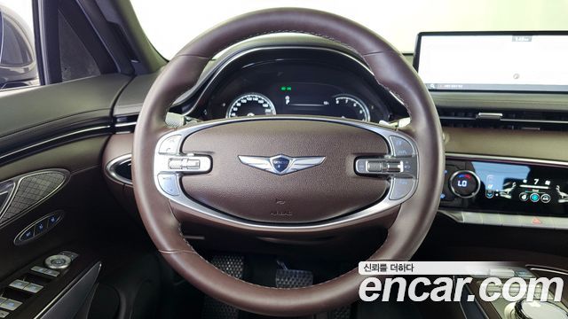 Genesis GV70 2022 — photo 19
