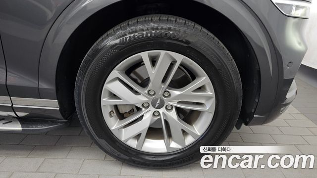 Genesis GV70 2022 — photo 7